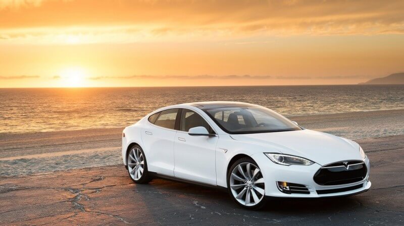 Tesla Model S photo