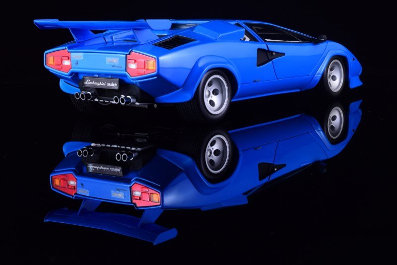 Back view of Lamborghini Countach LP5000