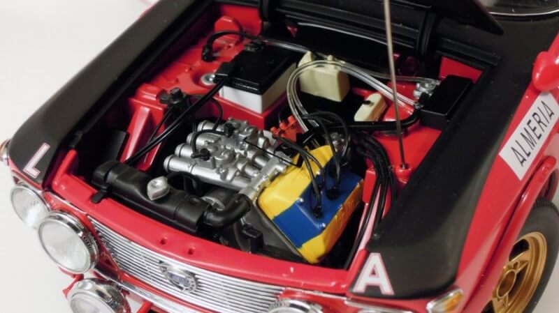 Autoart Lancia Fulvia engine