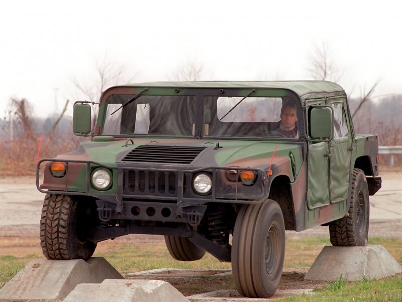 Hummer M998