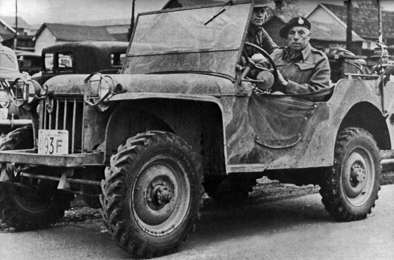 Military Jeep with soldiers