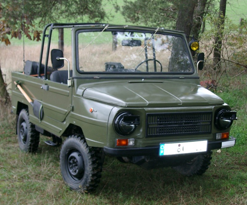 LuAZ-969M car