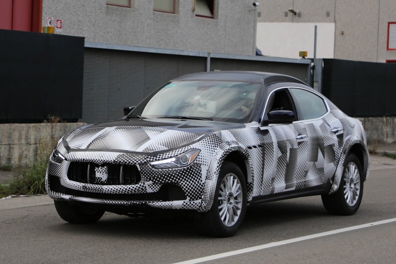 Maserati Levante front view