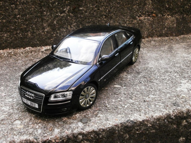 Audi A8 photo