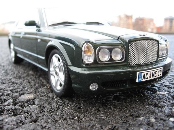 Car model Bentley Arnage T photo