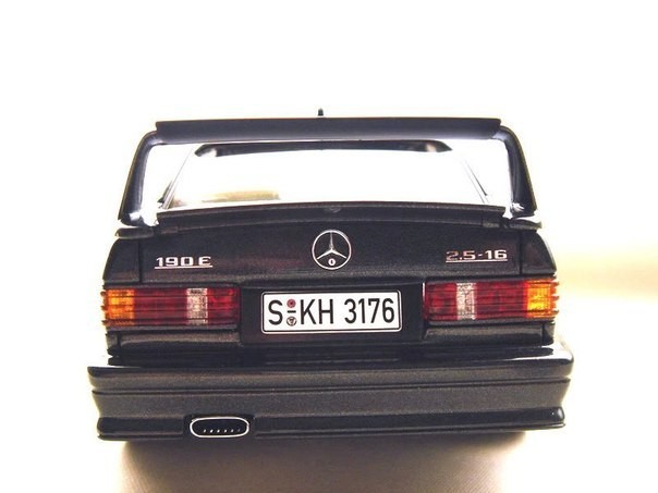 Back view of Mercedes Benz 190E 2.5-16 Evo 2