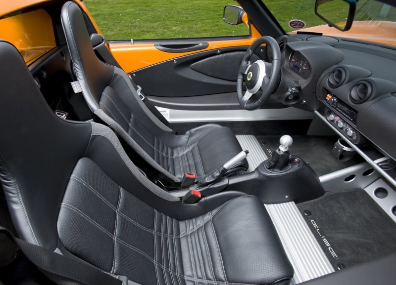 Lotus Elise cabin photo