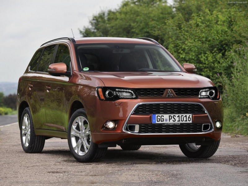 Mitsubishi Outlander 2015