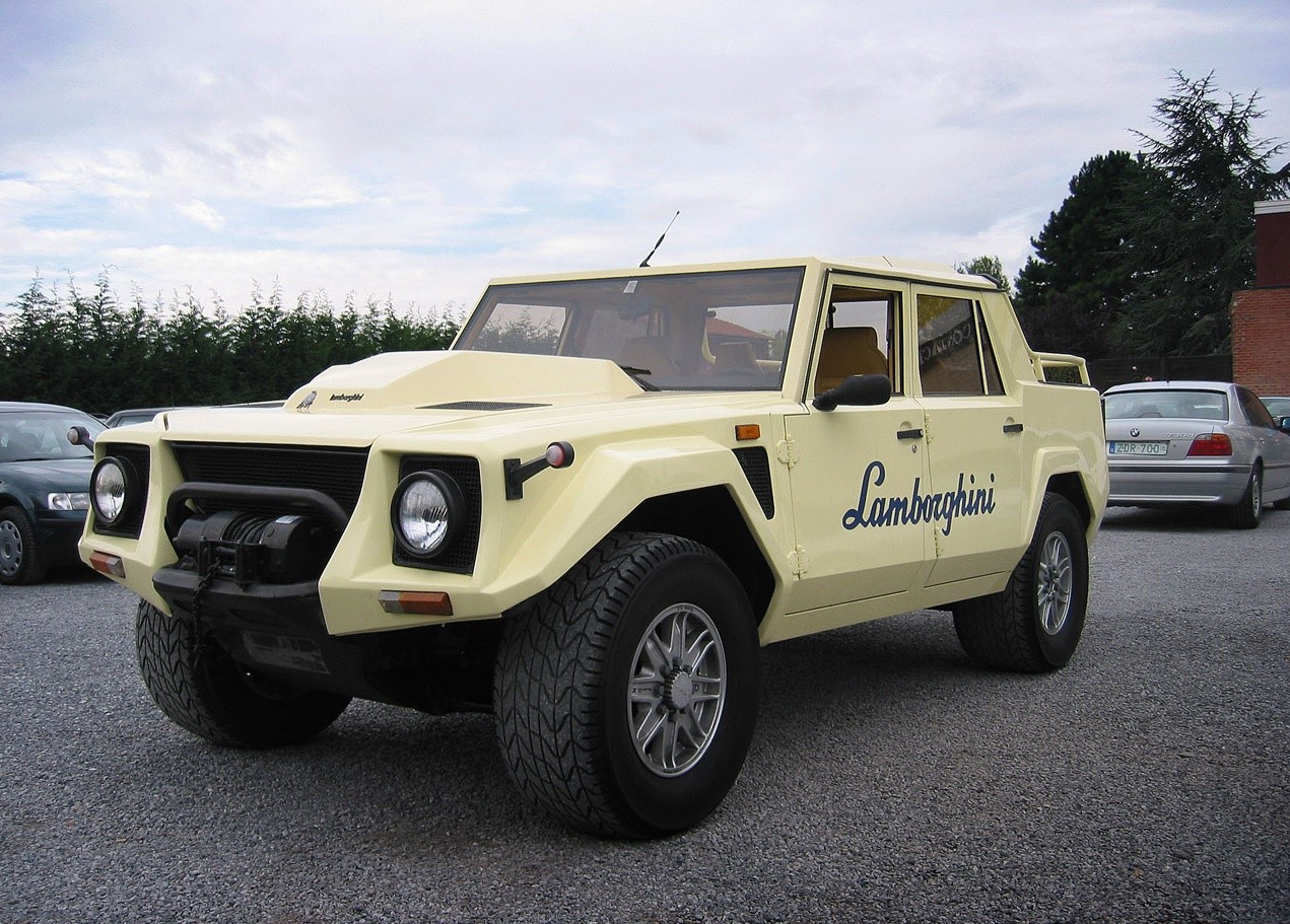 Lamborghini LM002 - specifications, photo, video, review ...