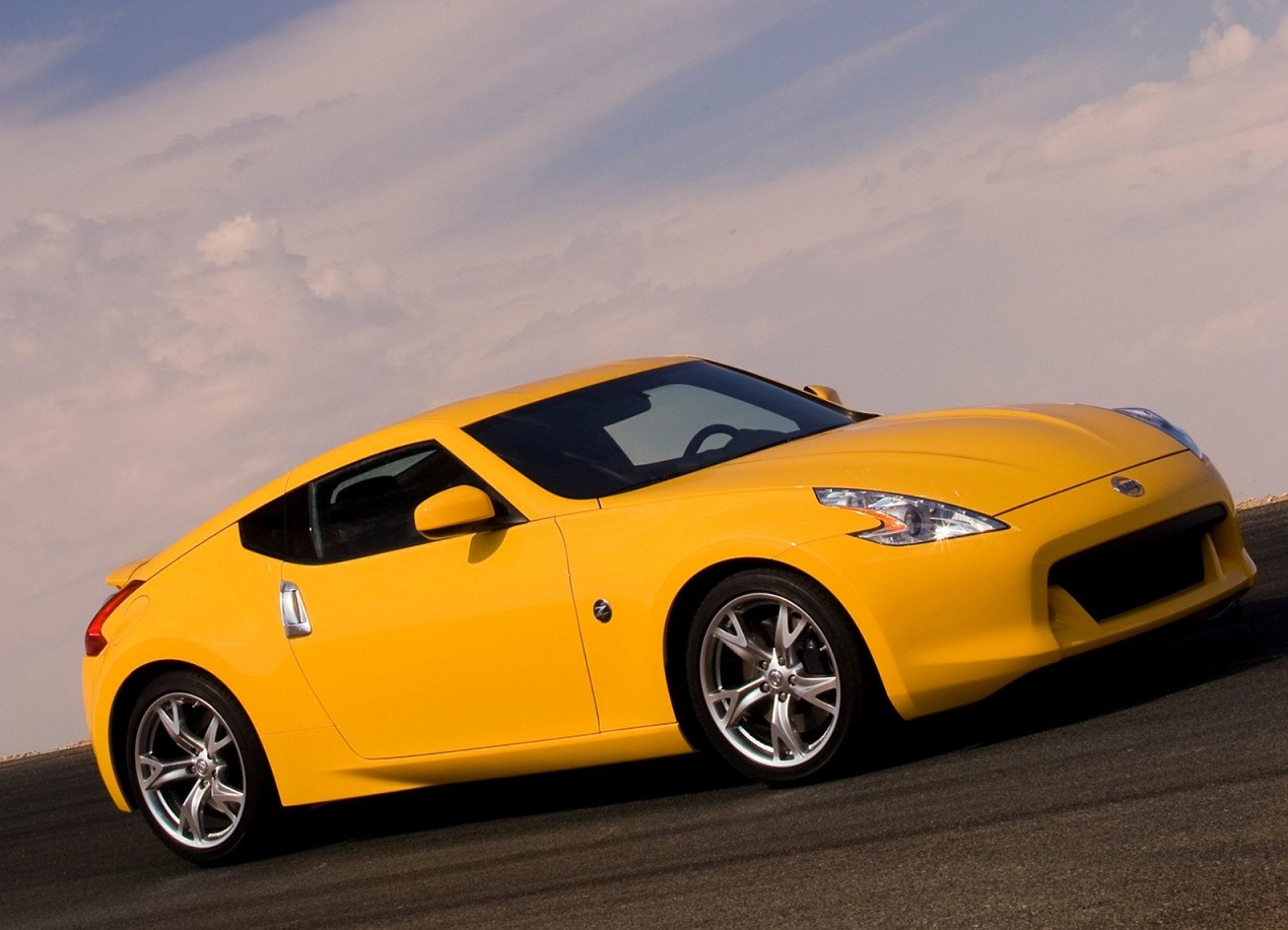 Nissan 370Z specifications, photos, videos, prices, overview