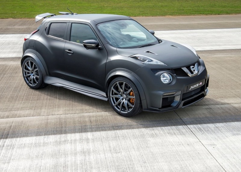 Nissan Juke-R 2.0 car