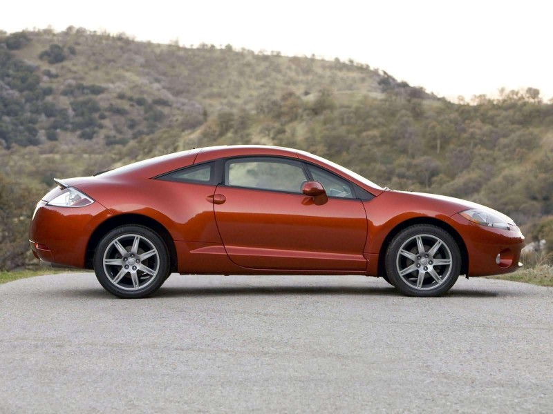 Mitsubishi Eclipse side view