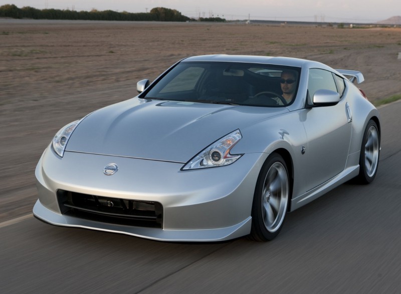 Nissan 370Z front view