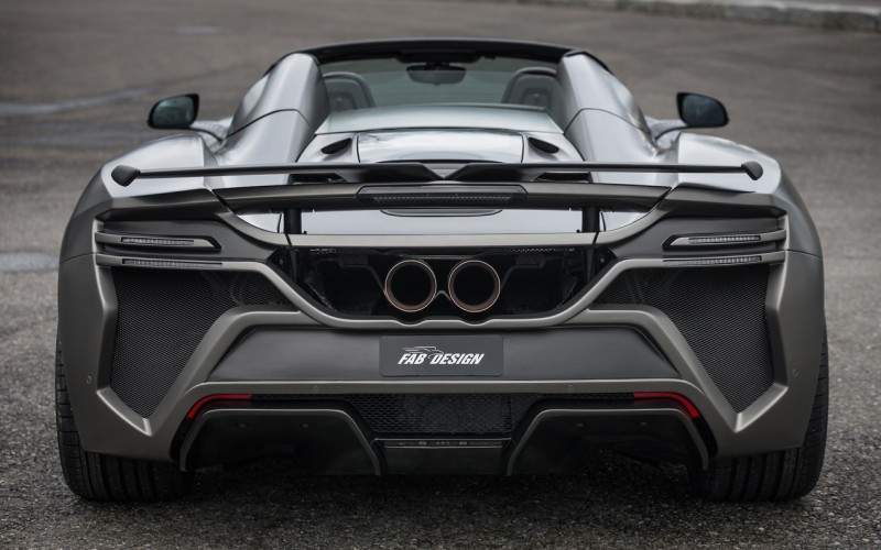 McLaren 650S rear view