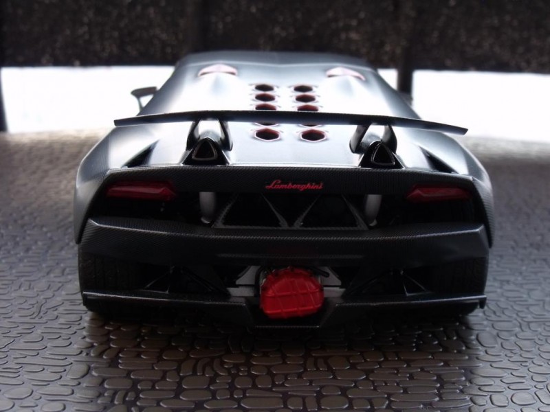 Lamborghini Sesto Elemento rear view