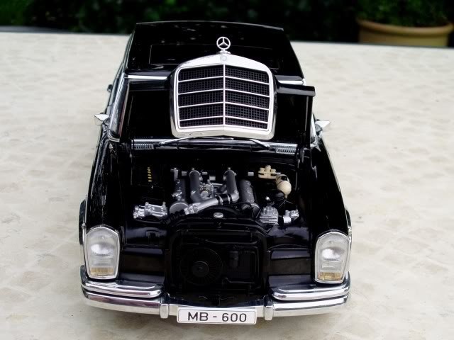Mercedes Benz 600SWB engine 