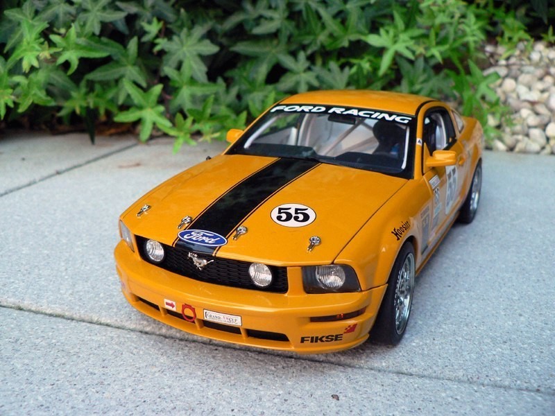 Front view Ford Mustang FR500C