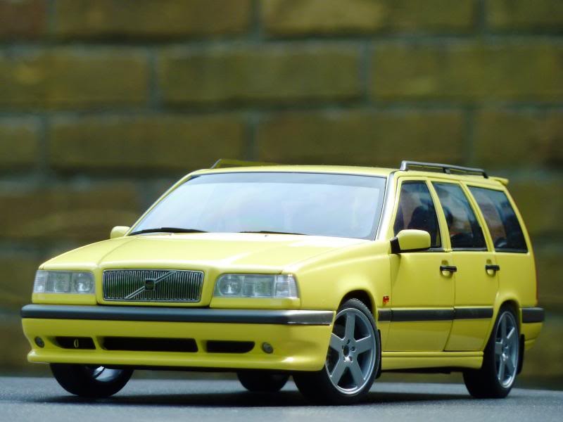Front view Volvo 850 T-5R