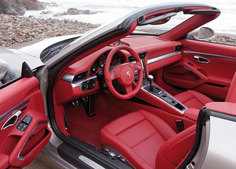 Porsche 911 Carrera interior