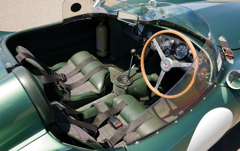 Aston Martin DB3S salon photo