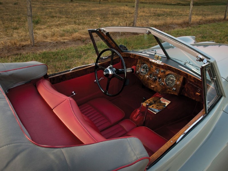 Interior of Jaguar XK120