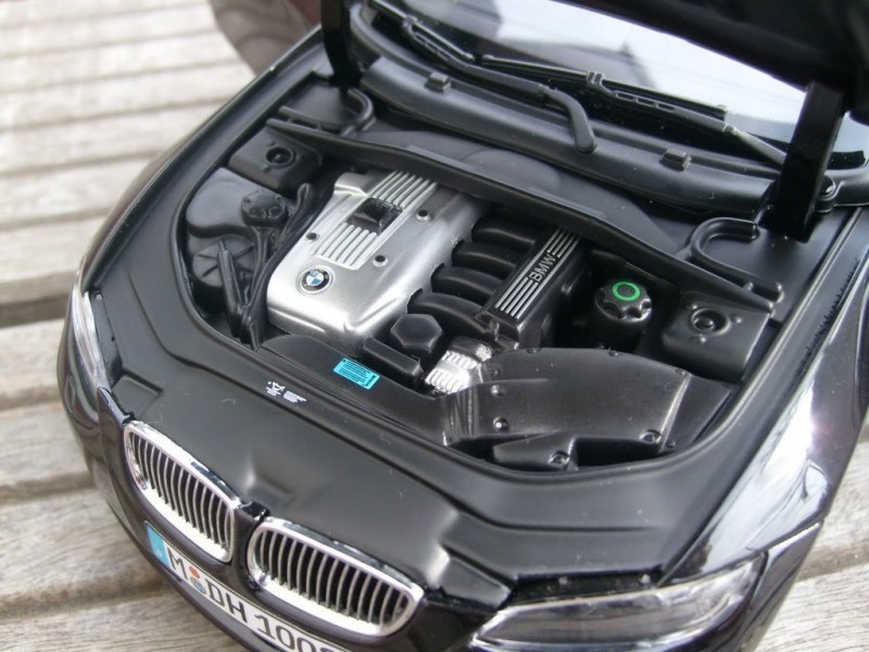 BMW 330 Ci engine