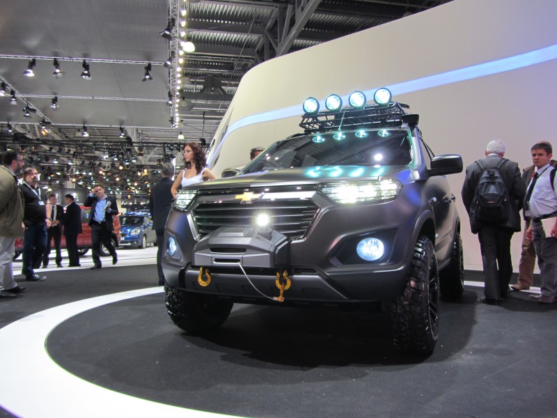 Chevrolet Niva front view