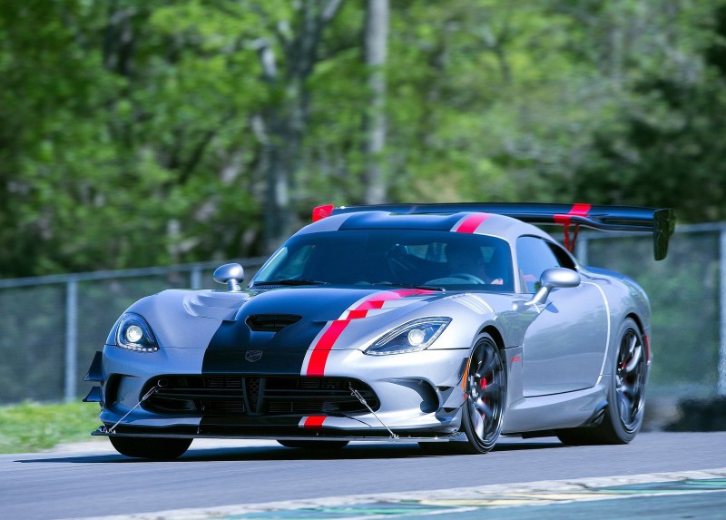 Sports car Dodge Viper ACR