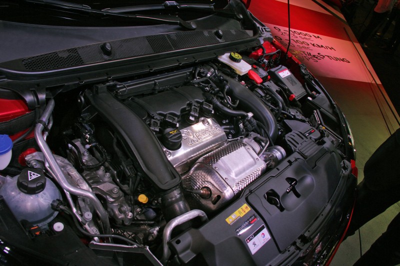 Peugeot 308 GTi engine