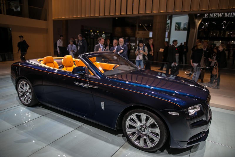 Rolls-Royce Dawn photo