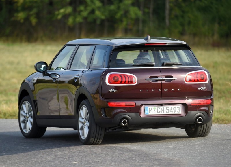Mini Clubman view from behind
