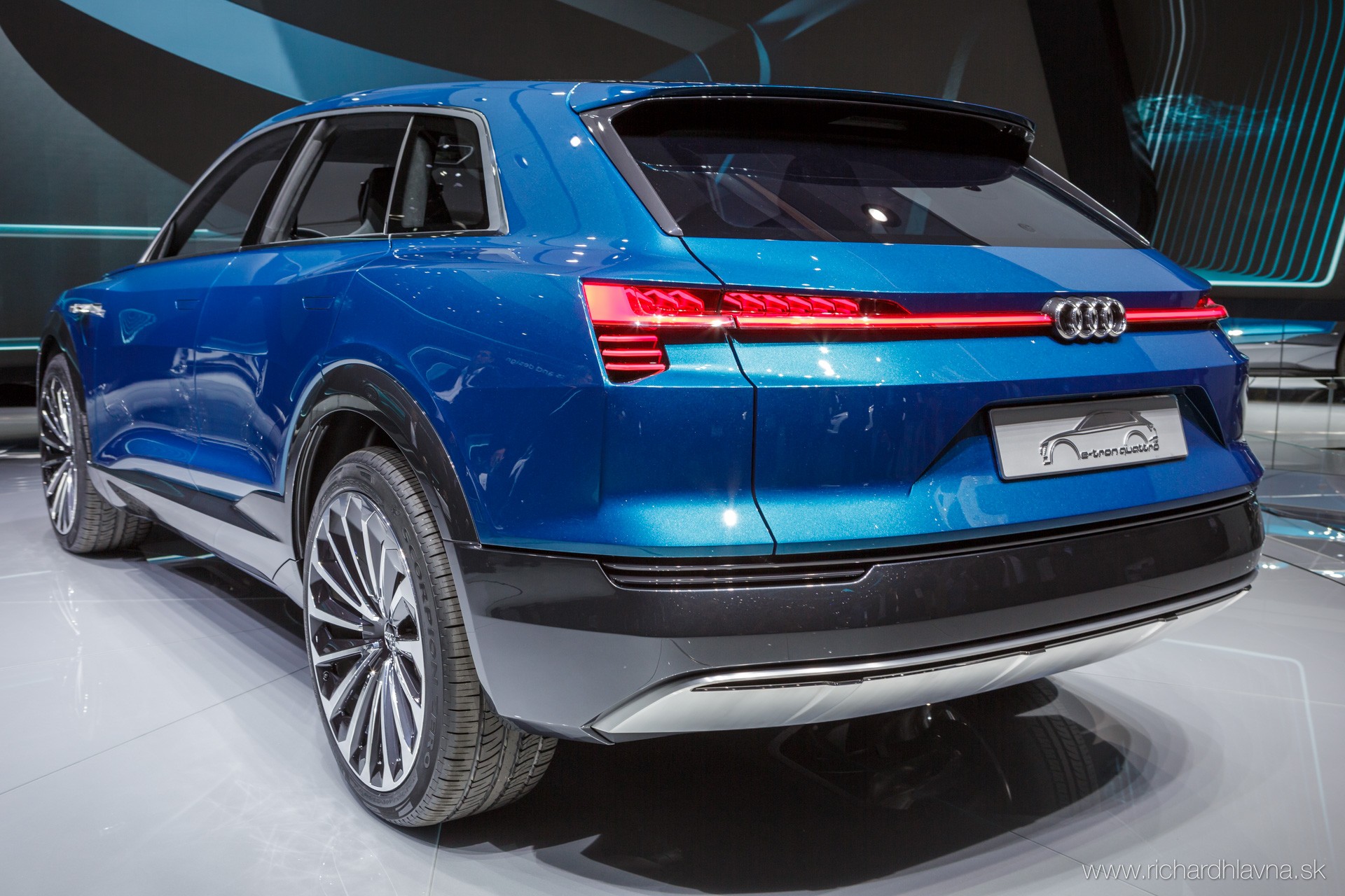 Audi Q6 E-Tron 2024 - Joli Rowena