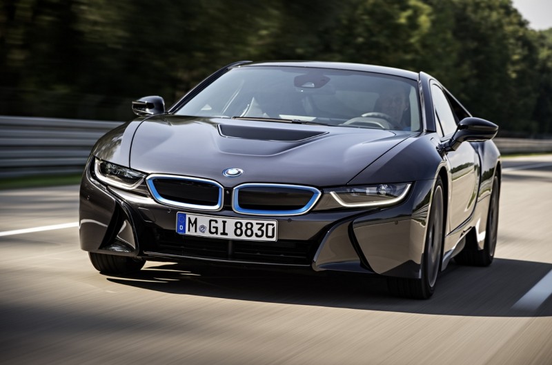BMW i8 front view