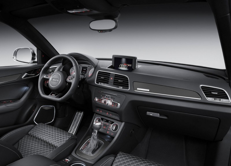 Audi RS Q3 salon photo