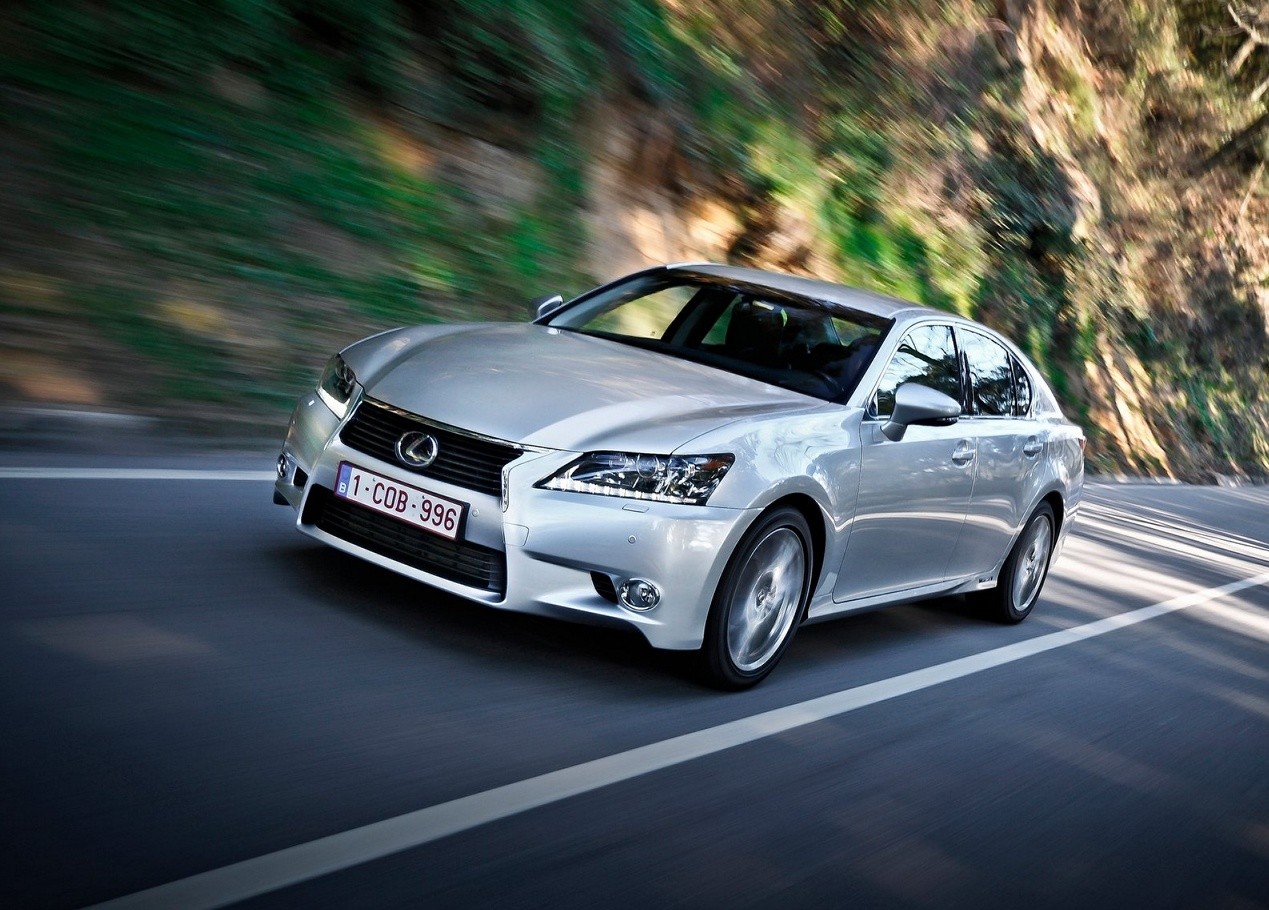 Lexus GS specifications, equipment, photos, video, review