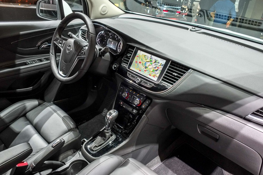 Photo of the Opel Mokka X salon