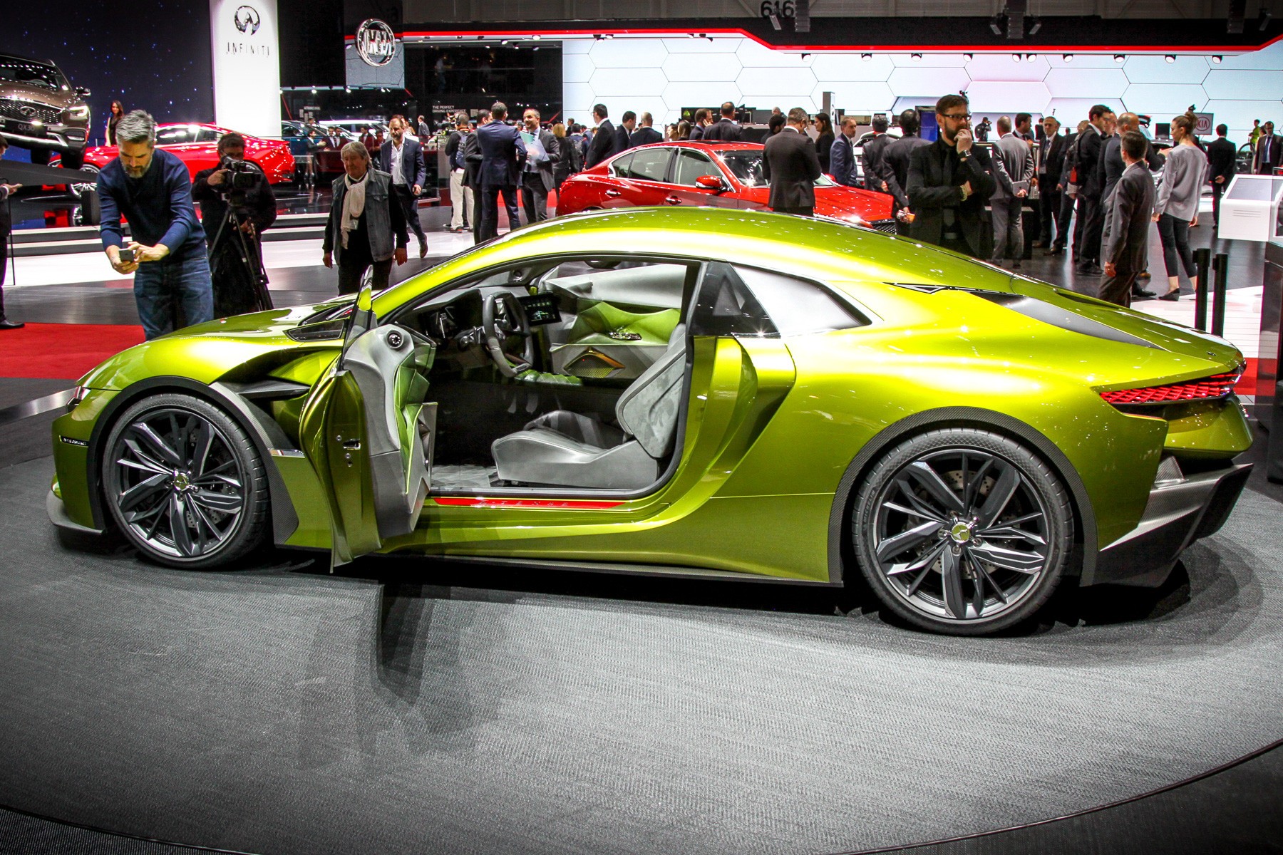 DS E-Tense Concept