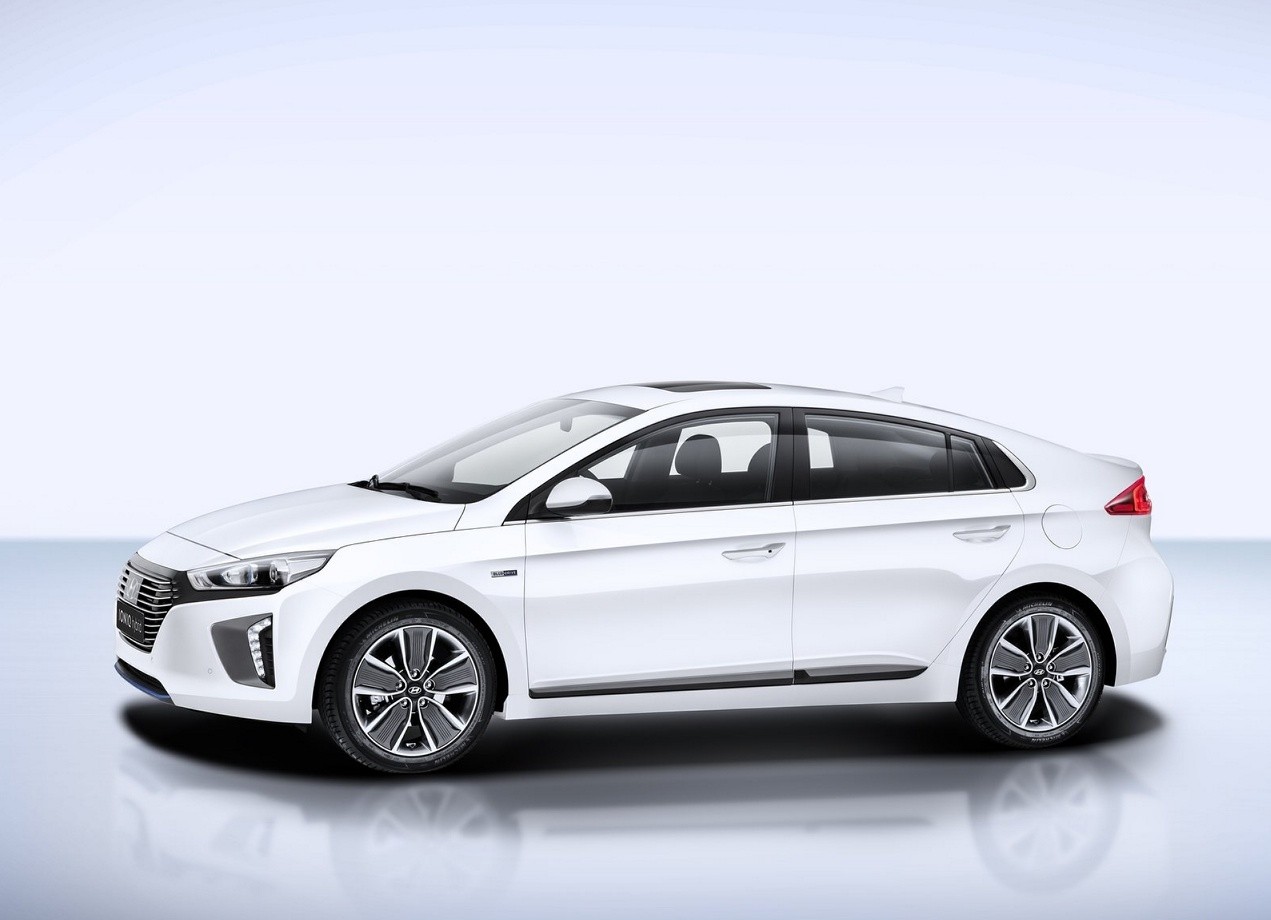 Hyundai Ioniq photo