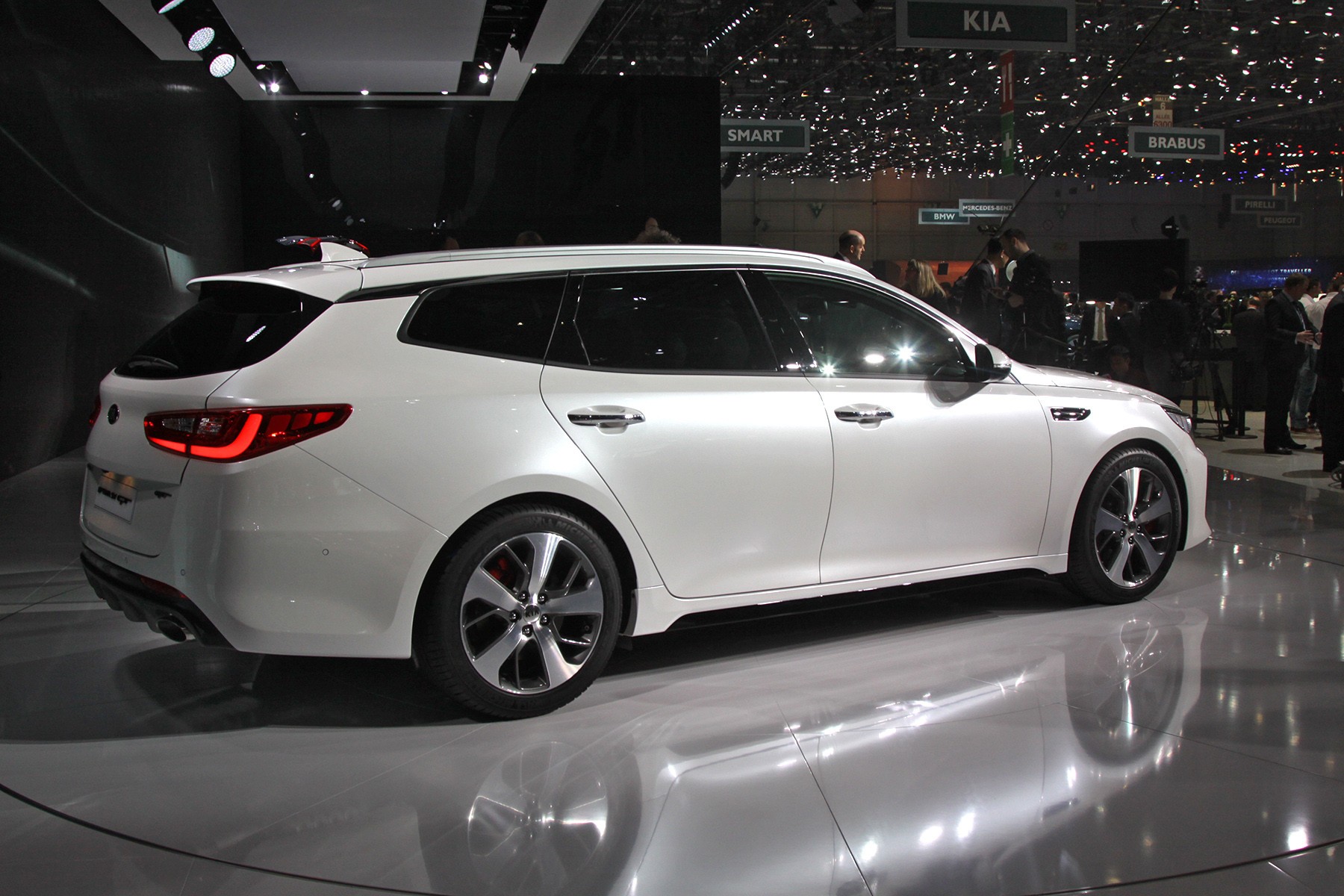 Kia Optima Sportswagon photo