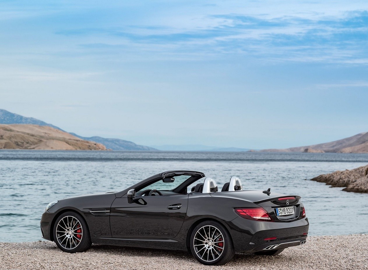 Mercedes-Benz SLC43 AMG photo