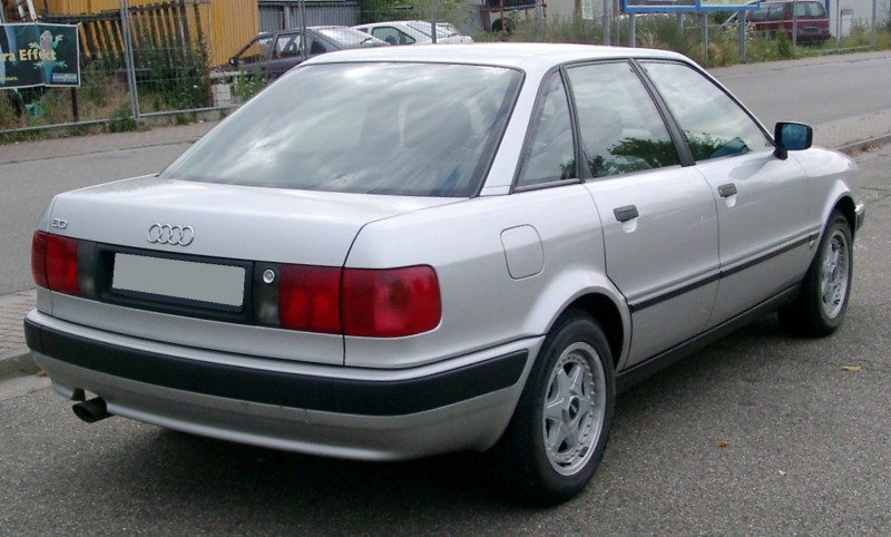 Audi 80 B4 rear view