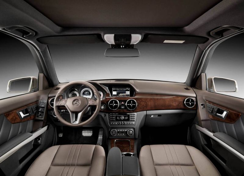 Mercedes-Benz GLK interior