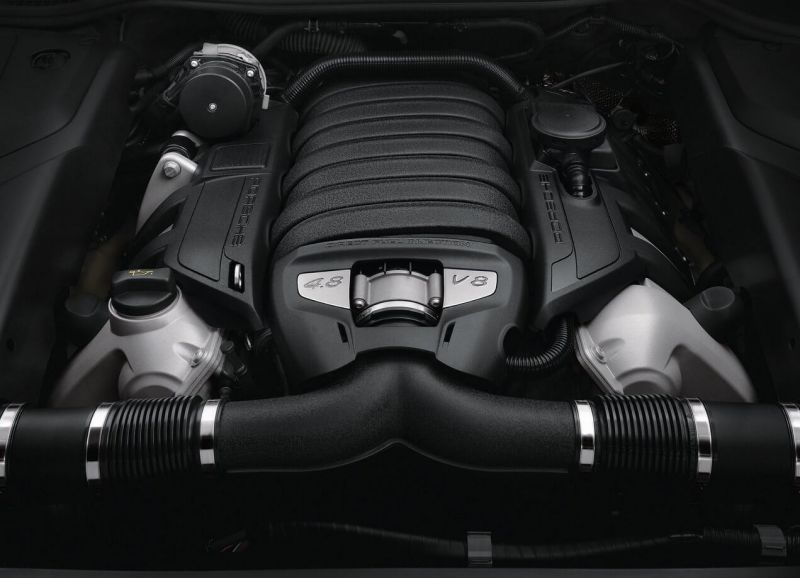 Porsche Cayenne GTS Engine