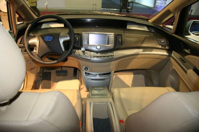BYD E6 interior