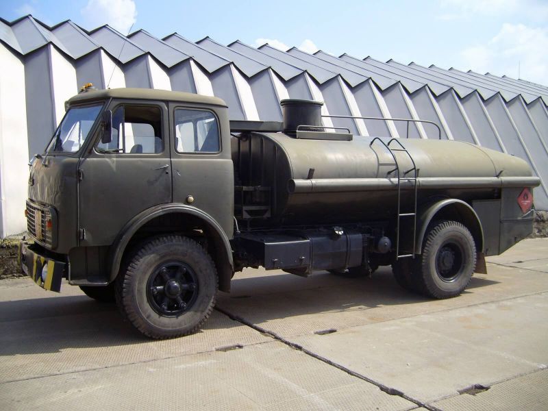 MAZ-5334 fuel tanker