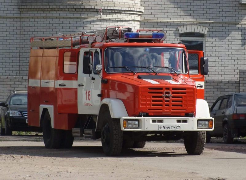 The ZIL-4331 fire engine