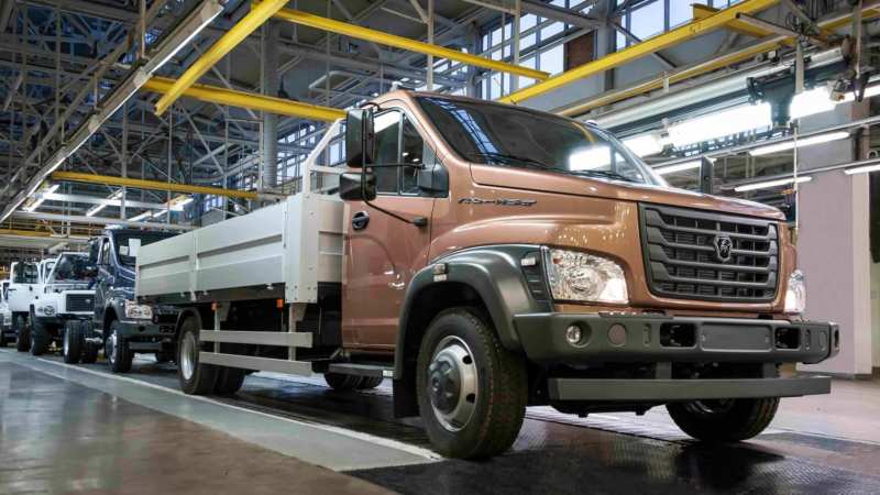 Two new products of GAZ City for urban roads