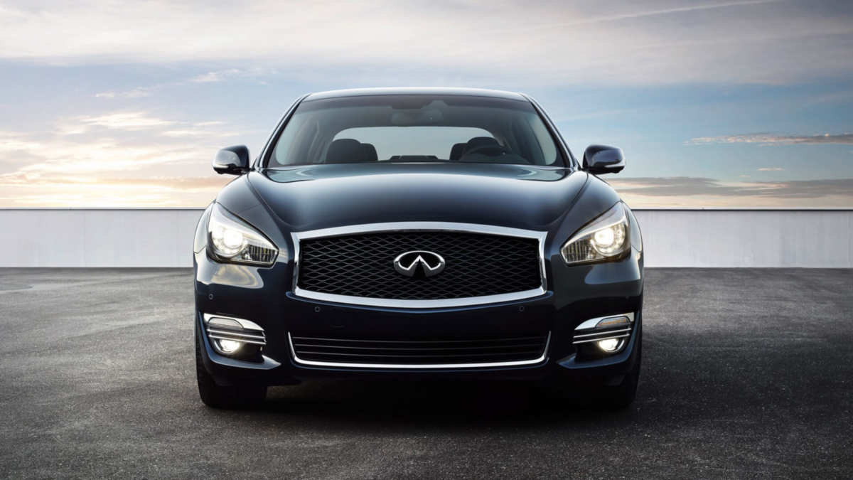 Infiniti Q70L 2015