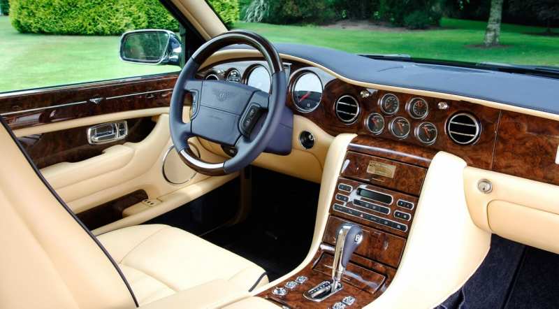 Bentley Arnage interior