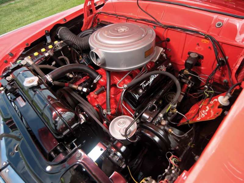 Ford Fairlane Crown Victoria engine